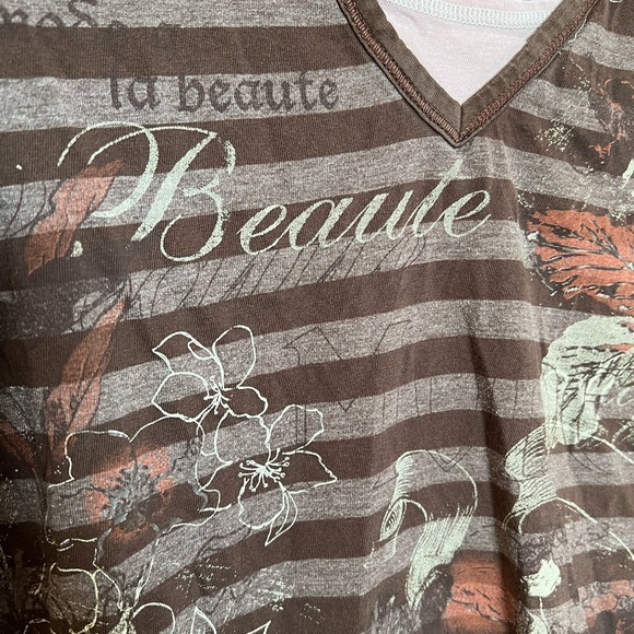 Brown Long Sleeve - Picture 3 of 9